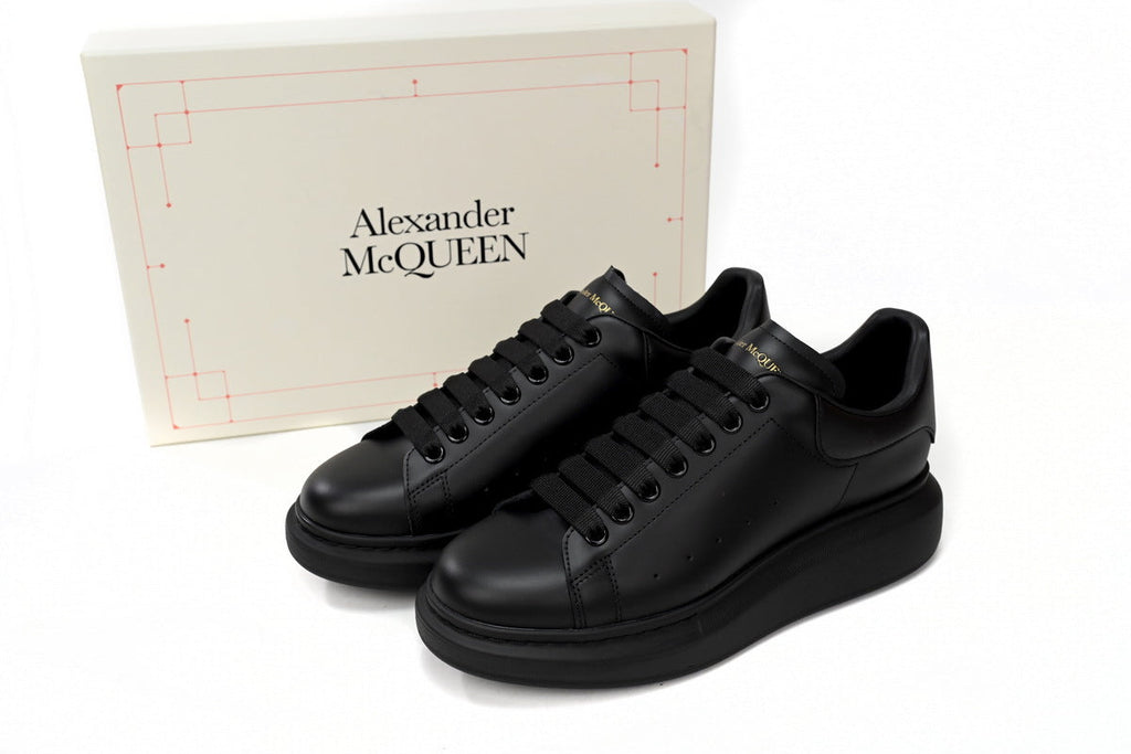 Rsnow Alexander Mcqueen Oversized Black Reps Sneakers  553761WHGP01000